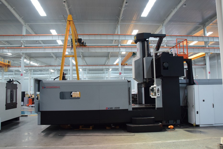 數(shù)控龍門銑床.jpg 數(shù)控龍門銑床.jpg