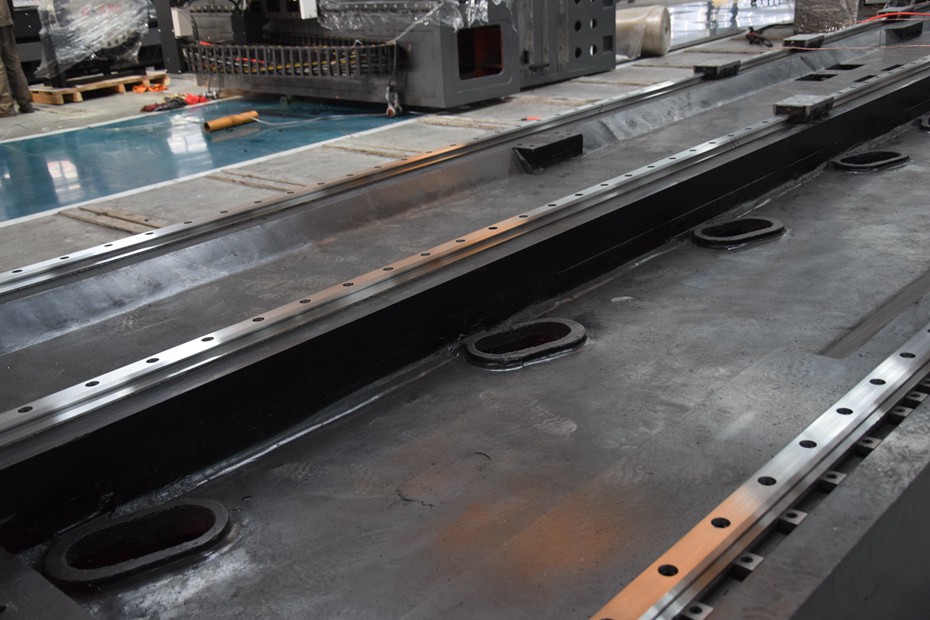 硬軌數(shù)控龍門銑床具體指哪個方向軸是硬軌2.jpg 硬軌數(shù)控龍門銑床具體指哪個方向軸是硬軌2.jpg